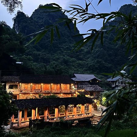 Tay Homestay Lang Da Co Khuoi Ky- Ban Gioc 까오방 외부 사진