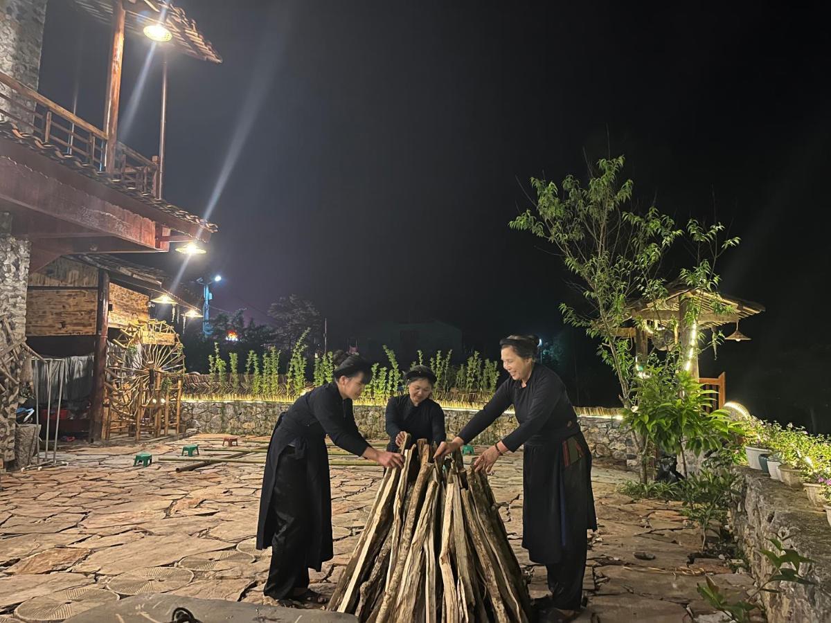 Tay Homestay Lang Da Co Khuoi Ky- Ban Gioc 까오방 외부 사진
