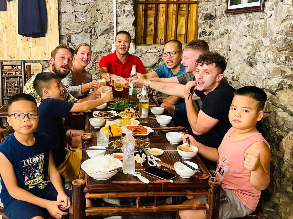 Tay Homestay Lang Da Co Khuoi Ky- Ban Gioc 까오방 외부 사진
