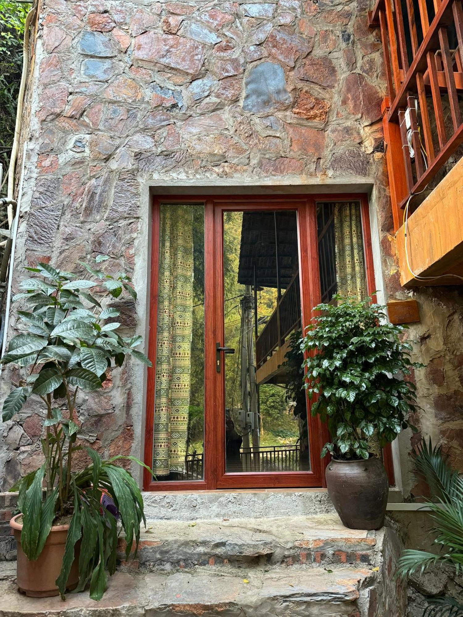 Tay Homestay Lang Da Co Khuoi Ky- Ban Gioc 까오방 외부 사진