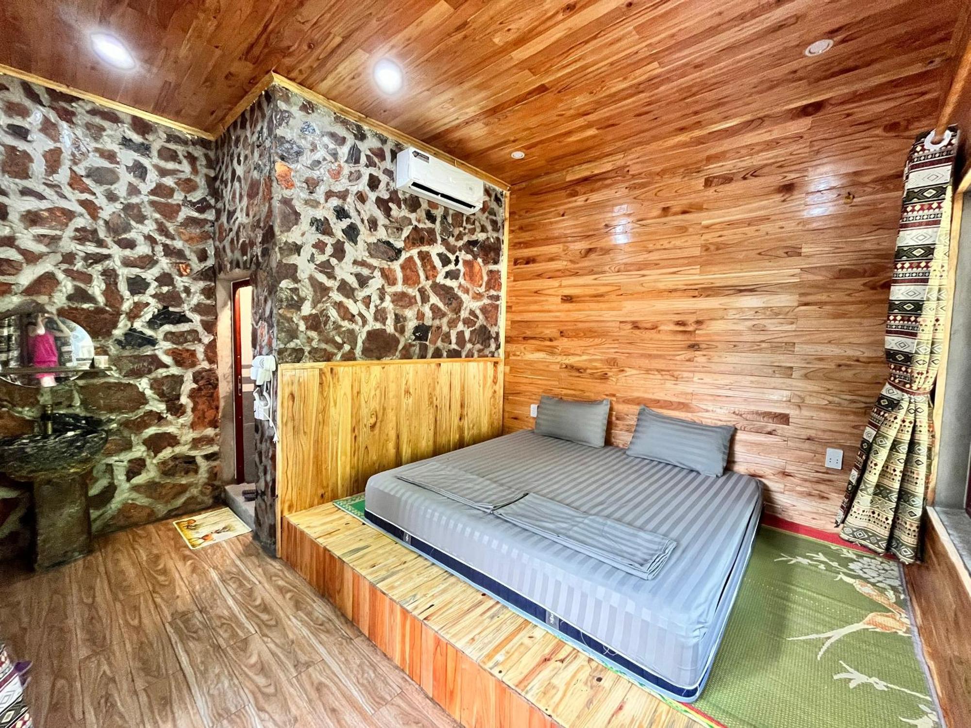 Tay Homestay Lang Da Co Khuoi Ky- Ban Gioc 까오방 외부 사진