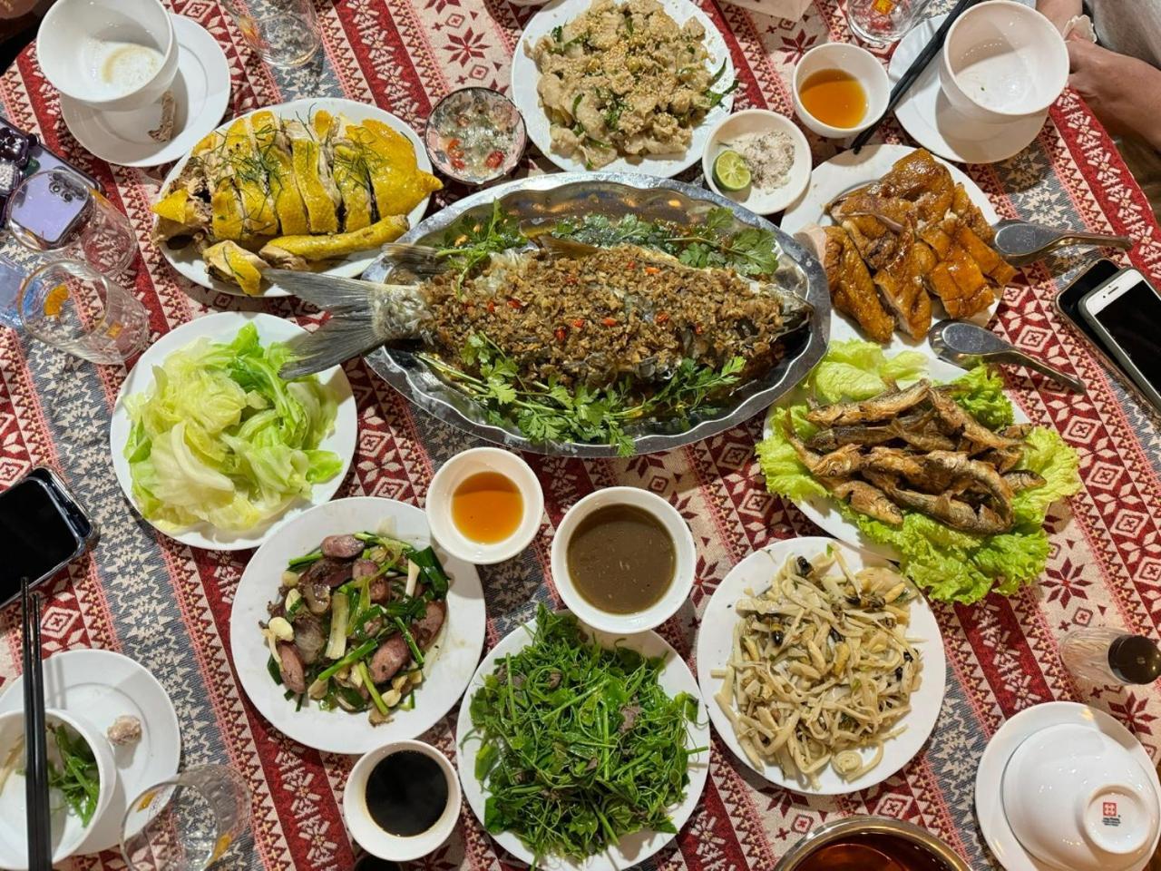 Tay Homestay Lang Da Co Khuoi Ky- Ban Gioc 까오방 외부 사진